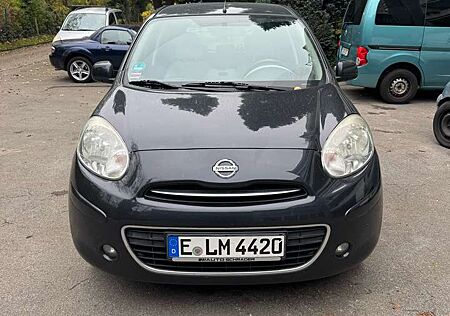 Nissan Micra 1.2 Bild der Frau