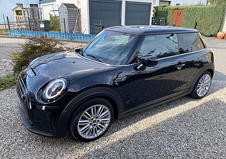 Mini Cooper SE Classic Trim