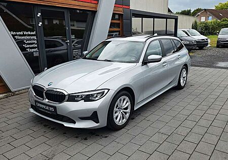 BMW 318 d Touring Advantage/PANORAMADACH/LED/NAVI