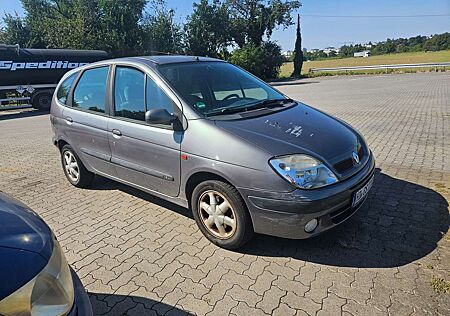 Renault Scenic 1.6 16V RXE 1halb jahr Tüv