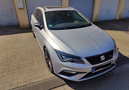 Seat Leon ST 2.0 TDI DPF FR Black Matt Edition