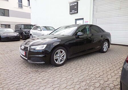 Audi A4 Lim. Sport Ultra Right Side