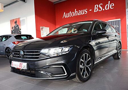 VW Passat Variant Volkswagen Passat Var. GTE 1.4TSI DSG,KameraNaviLED,AHK,1Hd