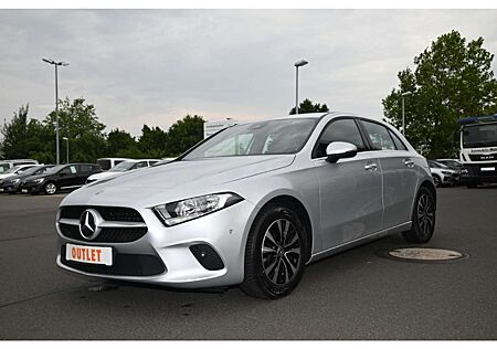 Mercedes-Benz A 200 Navi Digitales Cockpit Apple CarPlay SHz