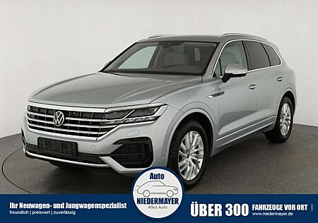 VW Touareg Volkswagen 3.0 V6 TDI Elegance R-Line 4Motion, IQ.Light, Stan