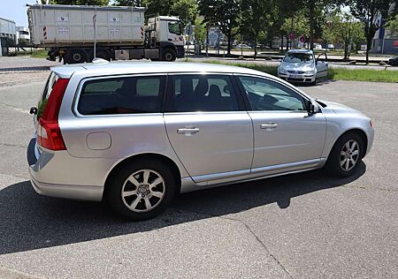 Volvo V70 Diesel D4 Geartronic Kinetic