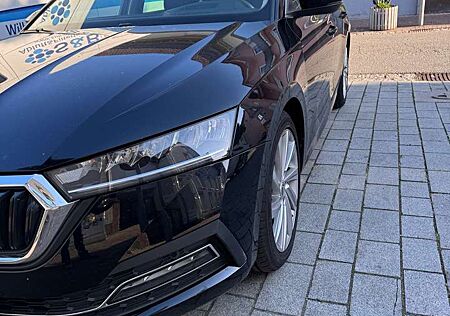 Skoda Octavia Combi 2.0 TDI DSG Style