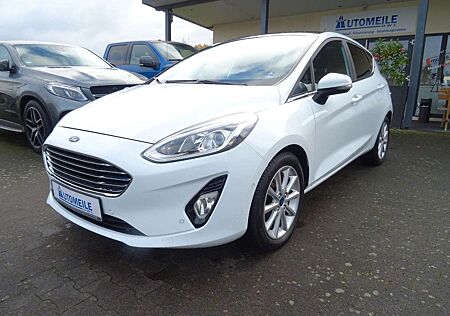 Ford Fiesta Titanium 1. HAND PANO NAVI KAMERA SHZ PDC