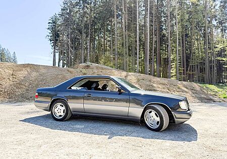 Mercedes-Benz E 320 C
