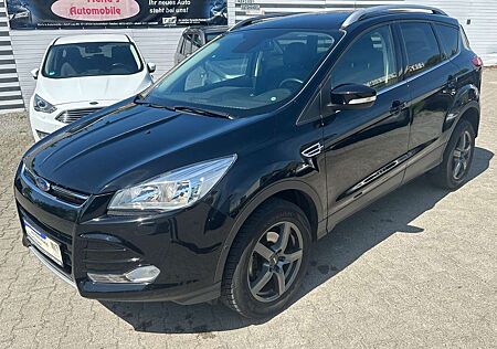 Ford Kuga Titanium/2Hand/Tüv+ZahnriemenNEU/Kamera/NAVI