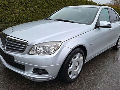 Mercedes-Benz C 180 CGI Limousine BlueEfficiency AUTOMATIK