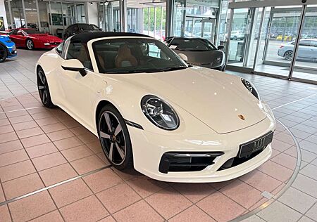 Porsche 992 Targa 4 S HERITAGE/ACC/360°/SPORTDESIGN/LED