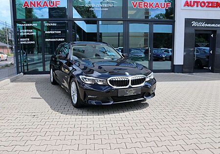 BMW 320 d xDrive Touring SportLine ShadowLine Head Up