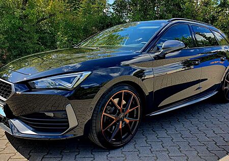 Cupra Leon ST 2.0 TSI 4Drive DSG VZ, Beats, Brock Felgen, ACC