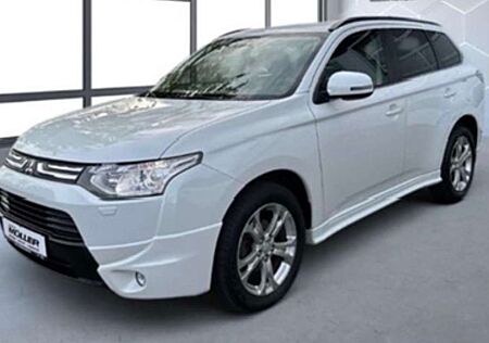 Mitsubishi Outlander 2.2 DI-D 4WD AutomatikIntense