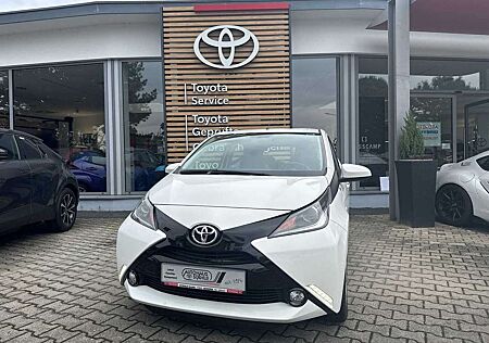 Toyota Aygo 5-Türer x-play touch x-Smart Paket, RFK