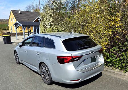 Toyota Avensis Touring Sports 1.8 Team Deutschland
