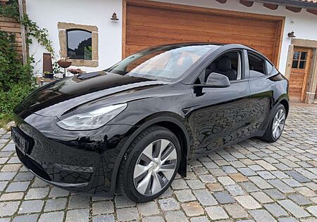 Tesla Model Y Long Range|LED|PDC|Kam|Szhzg