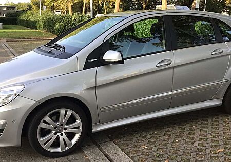 Mercedes-Benz B 200 BlueEfficiency
