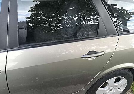 Nissan Primera Traveller 1.8 acenta HU/AU neu. Klima cd Bluetooth