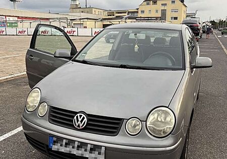 VW Polo Volkswagen Cricket 1.2