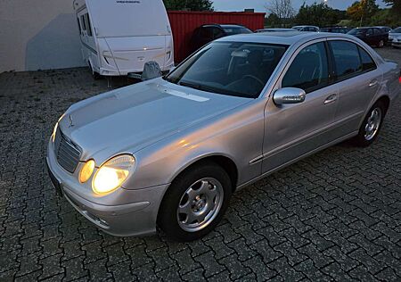 Mercedes-Benz E 270 CDI (211.016)