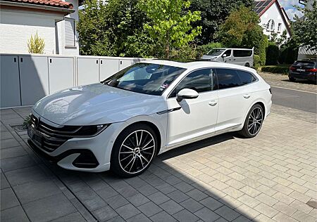 VW Arteon Volkswagen Shooting Brake 2.0 TSI OPF DSG R-Line