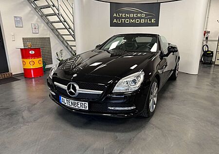 Mercedes-Benz SLK 200 Schalter Pano PDC Airscarf Klima Sitzhzg