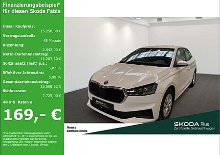 Skoda Fabia ACTIVE MPI CARPLAY EINPARKHILFE KLIMA LED