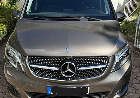 Mercedes-Benz V 250 V-Klasse Diesel (BlueTEC) d lang 7G-TRONIC Edition