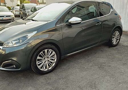 Peugeot 208 Allure