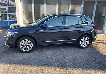 VW Tiguan Volkswagen 2.0 TDI SCR DSG Elegance