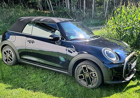 Mini Cooper Cabrio CABRIO Elektro SE(1 von 999)