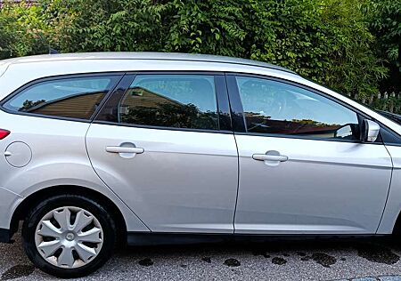 Ford Focus Turnier Diesel Turnier 1.6 TDCi DPF Start-St