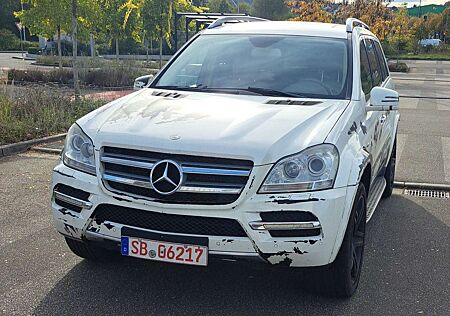 Mercedes-Benz GL 350 7 Sitzer 4x4 AMG Tüv Designo Off Road Paket