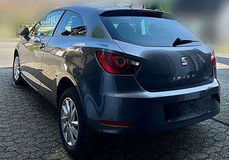 Seat Ibiza SC 1.4 16V Style Salsa