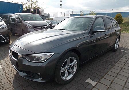 BMW 330 d xDrive Touring Automatik