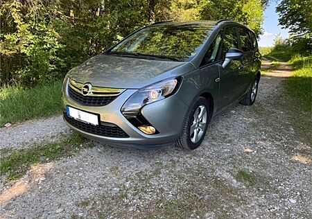 Opel Zafira Tourer 1.6 ECOTEC DIT Aut. Style Navigation