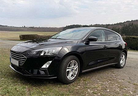 Ford Focus 1.0 EcoBoost Hybrid COOL