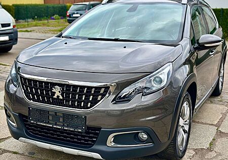 Peugeot 2008 1.2 Allure * Automatik * Navi * Leder *SZH