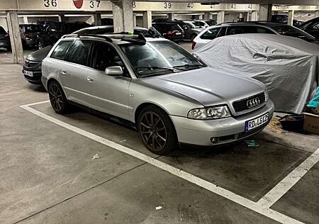 Audi A4 Avant 2.8