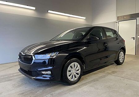 Skoda Fabia Selection 95PS AHK+Sitzheizung+Lenkradheizung 1...