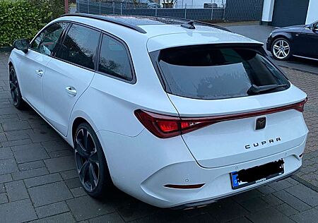 Cupra Leon Sportstourer 1.4 e-Hybrid (180 kW System)