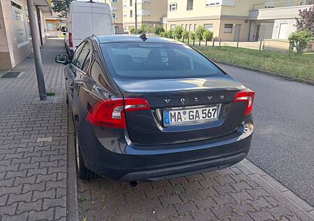 Volvo S60 D3 Momentum