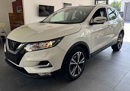 Nissan Qashqai 1.2 N-Connecta Automatik-Panorma-360-