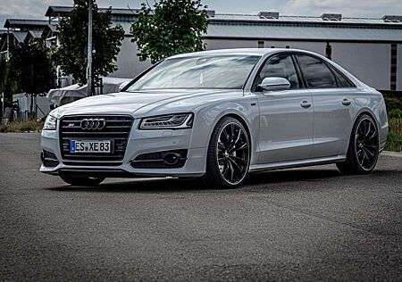 Audi S8 plus