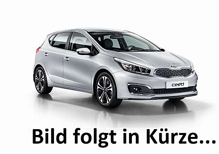 Kia Cee'd Ceed / 1.5T DCT7 Vision Navi Komfort Paket