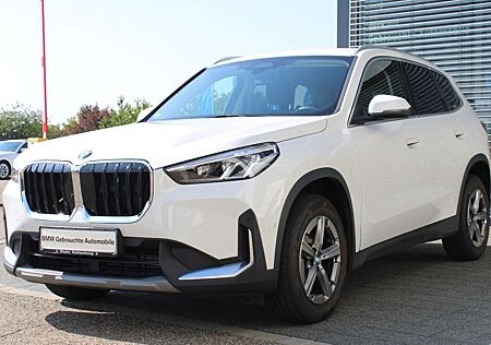 BMW X1 gebraucht kaufen BMW X1 sDrive18i Navi LED Kamera DAB SH wenig km