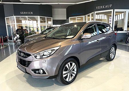Hyundai ix35 1.6 GDI NAV+Panorama+Xenon+PDC+Sitzheiz.