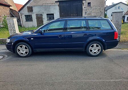 VW Passat Variant Volkswagen Passat 2.5 TDI V6 Comfortline